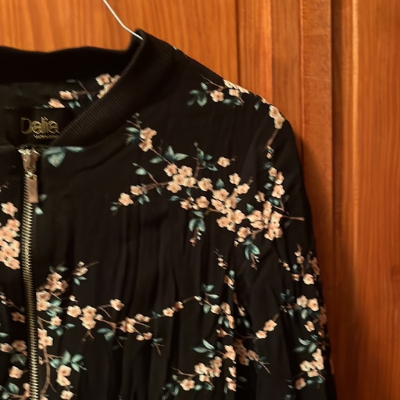 Dalia floral jacket with zipper - Picture 3 of 13